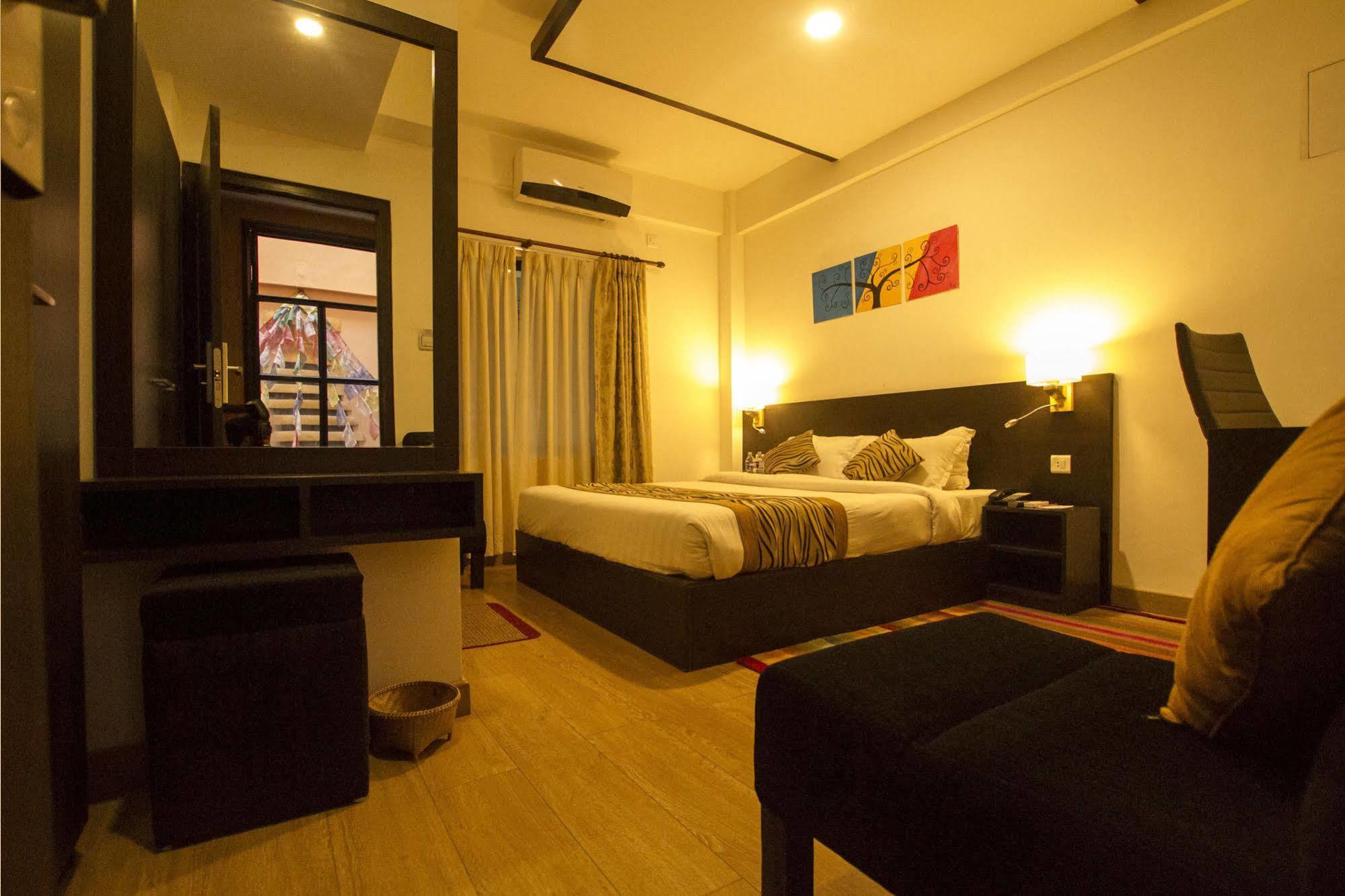 Gaju Suite Hotel Kathmandu Exterior foto